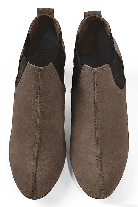 Women's chocolate brown and dark brown elegant Chelsea ankle boots, with side elastics. Round toe. High block heels - Top view